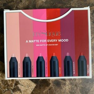 treStique matte mini lip crayons